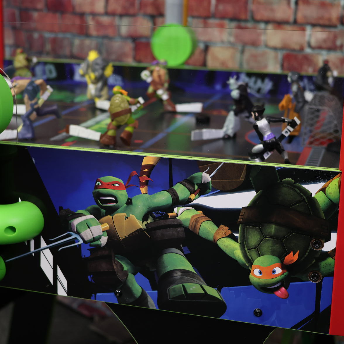 Teenage Mutant Ninja Turtles: Sewer Hockey
