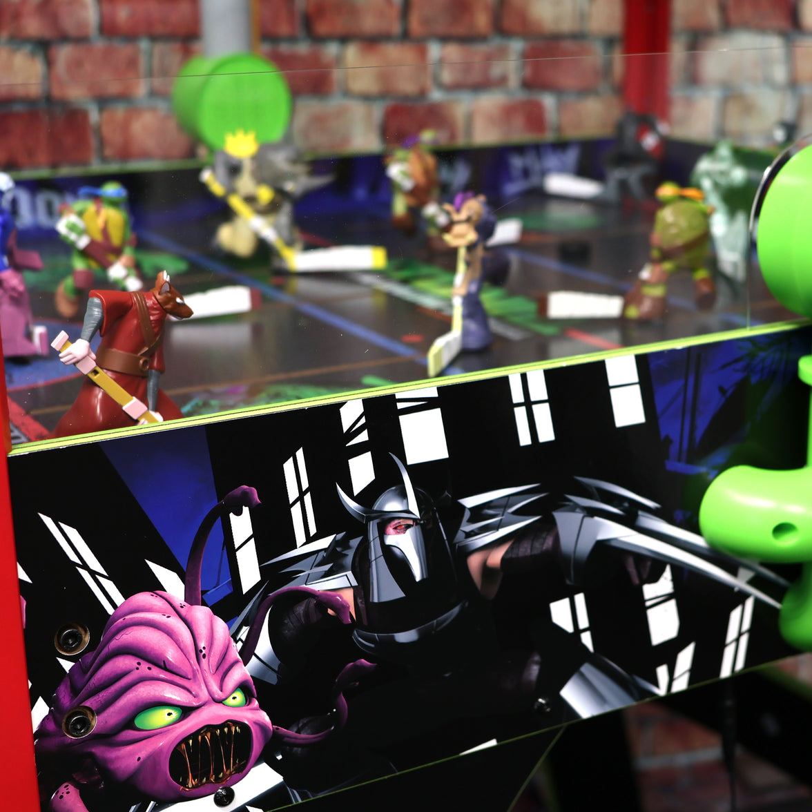 Teenage Mutant Ninja Turtles: Sewer Hockey
